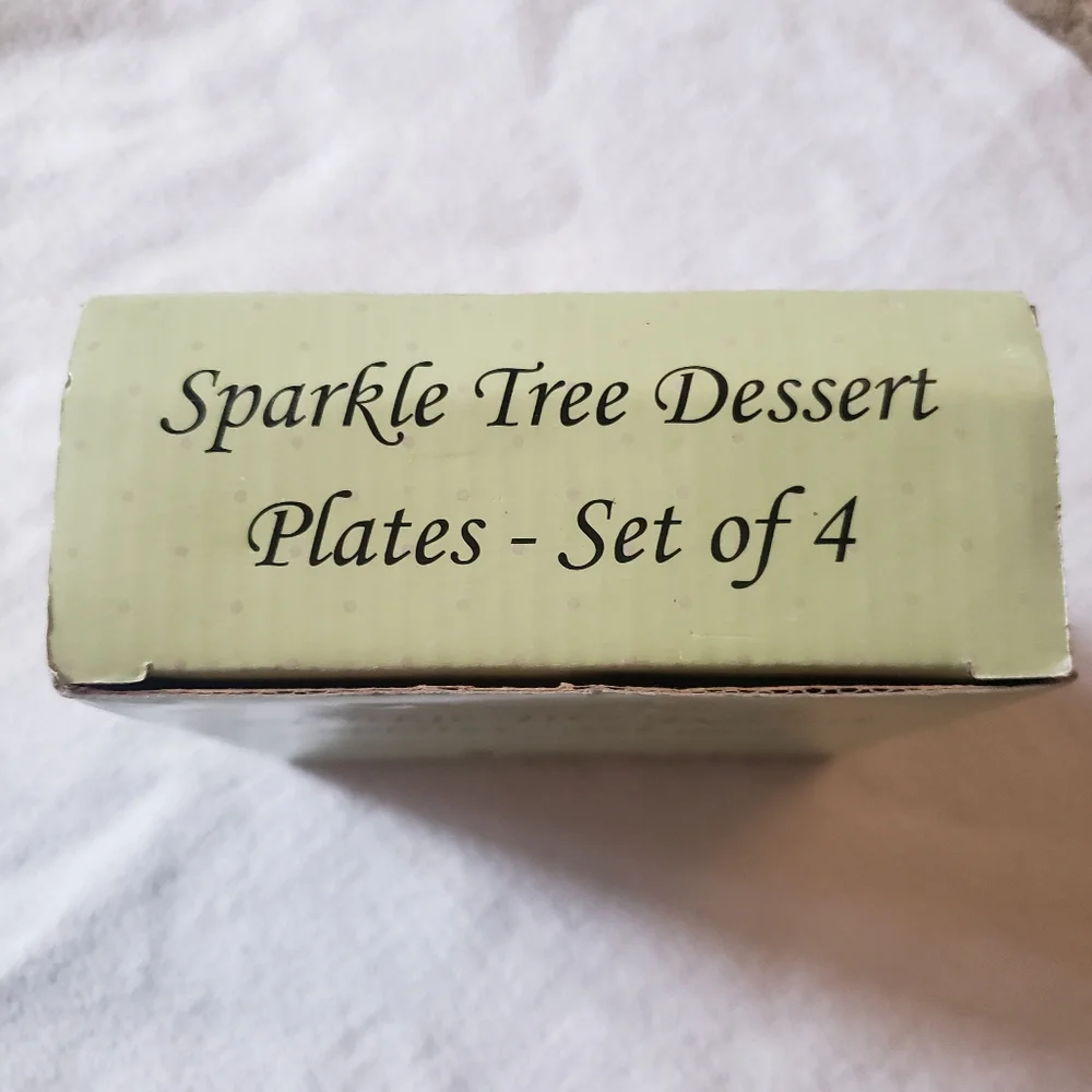 NWT Market Day Sparkle Tree Dessert Plates